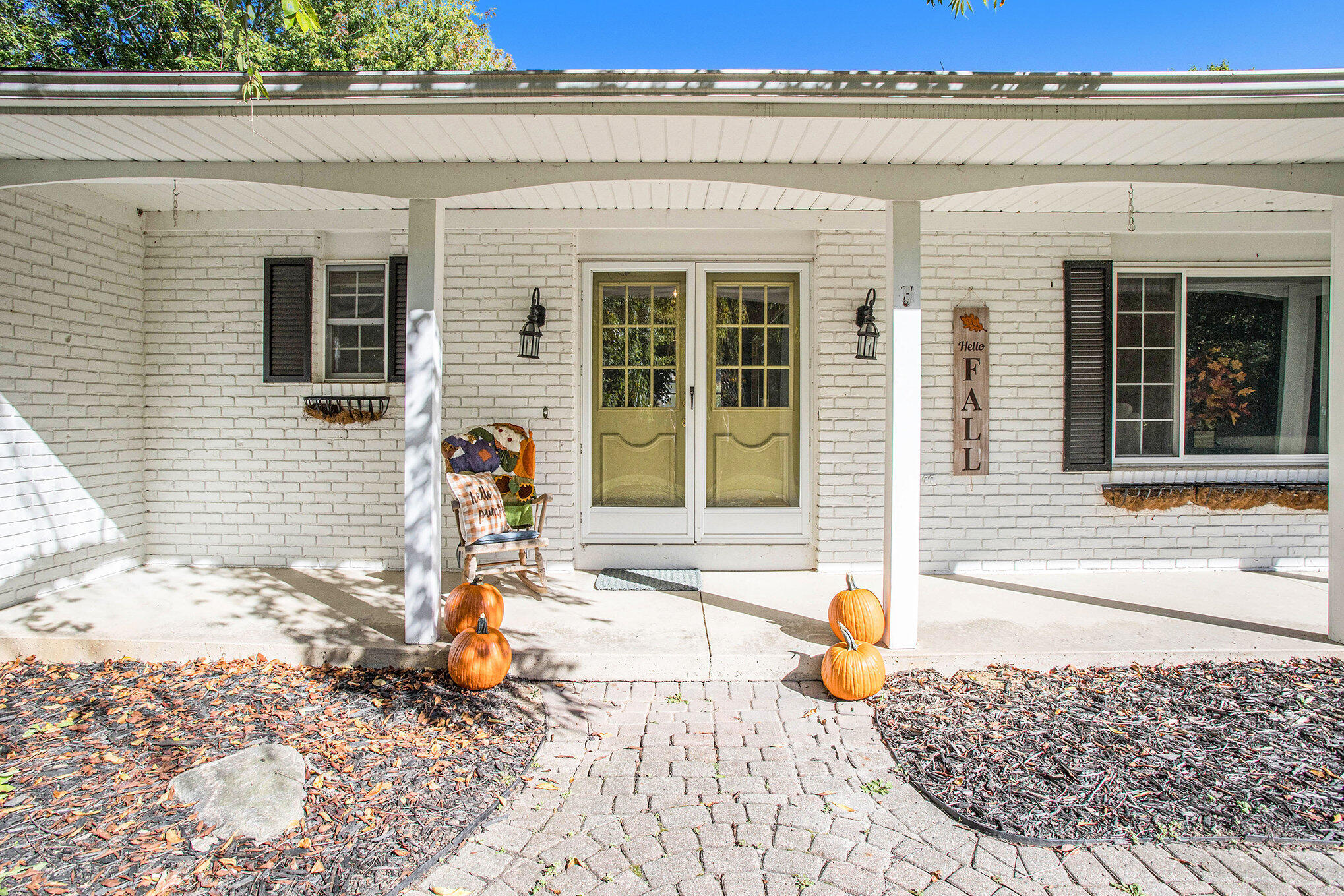 5345 Squires Manor Road Jackson, MI 49201 - Photo 4 of 46 004_5345_squires_manor_rd_jackson_mi_492