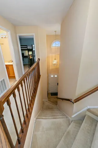 $308,900 | 323 Green Knoll Lane, Unit 323, Streamwood, IL 60107