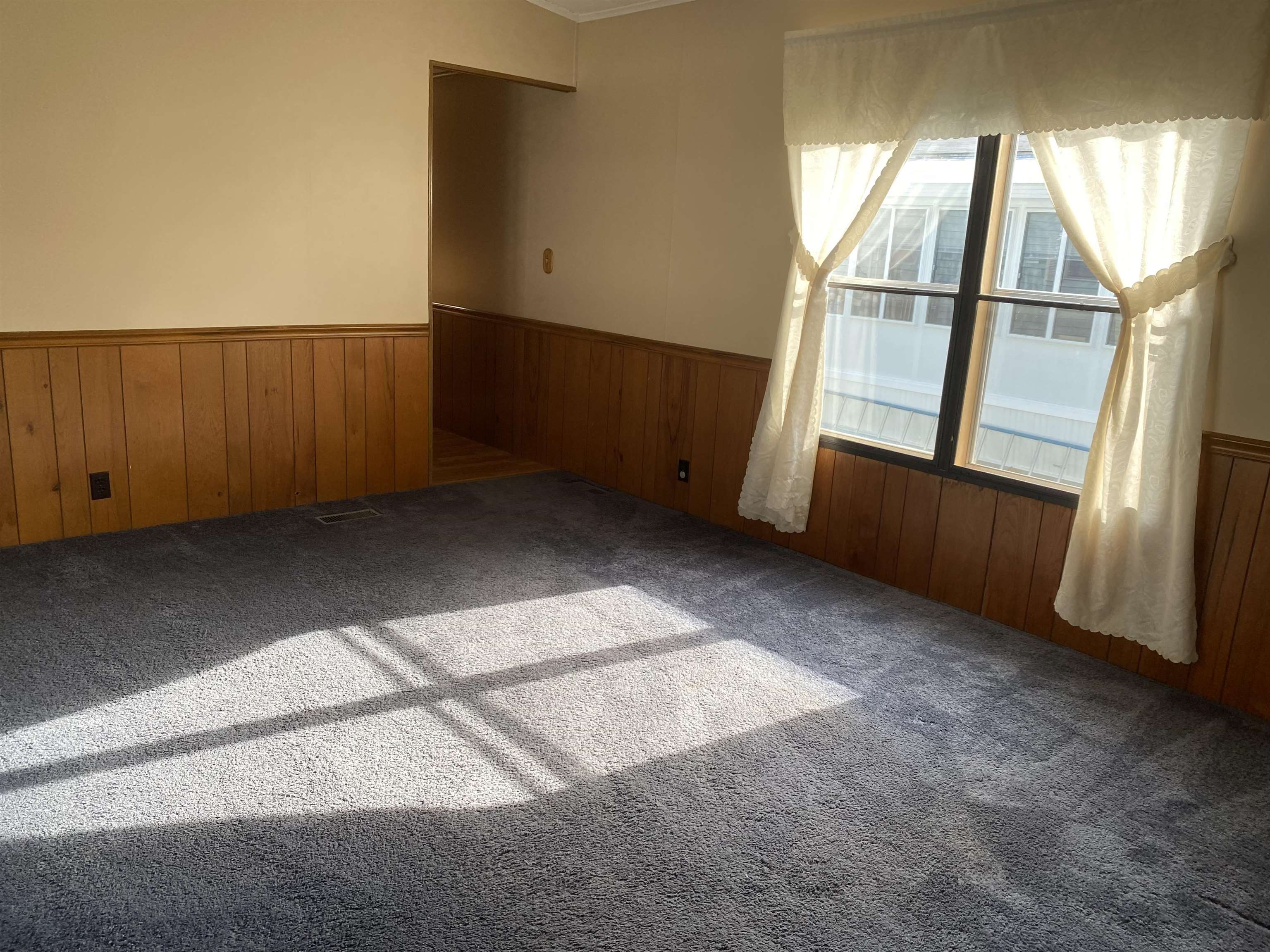 19 1st Street Exeter, NH 03833 - Photo 3 of 26