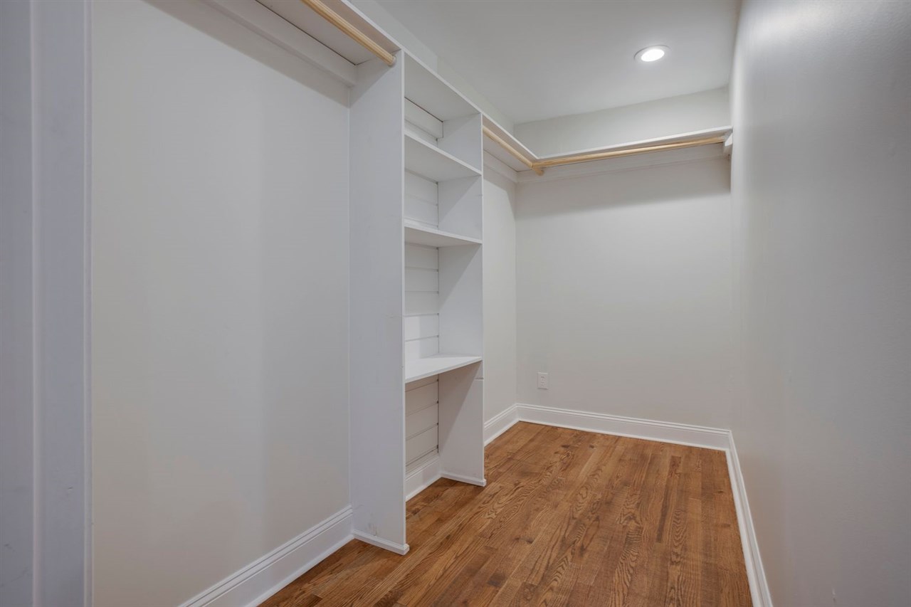 847 South Mendenhall Road Memphis, TN 38117 - Photo 12 of 20