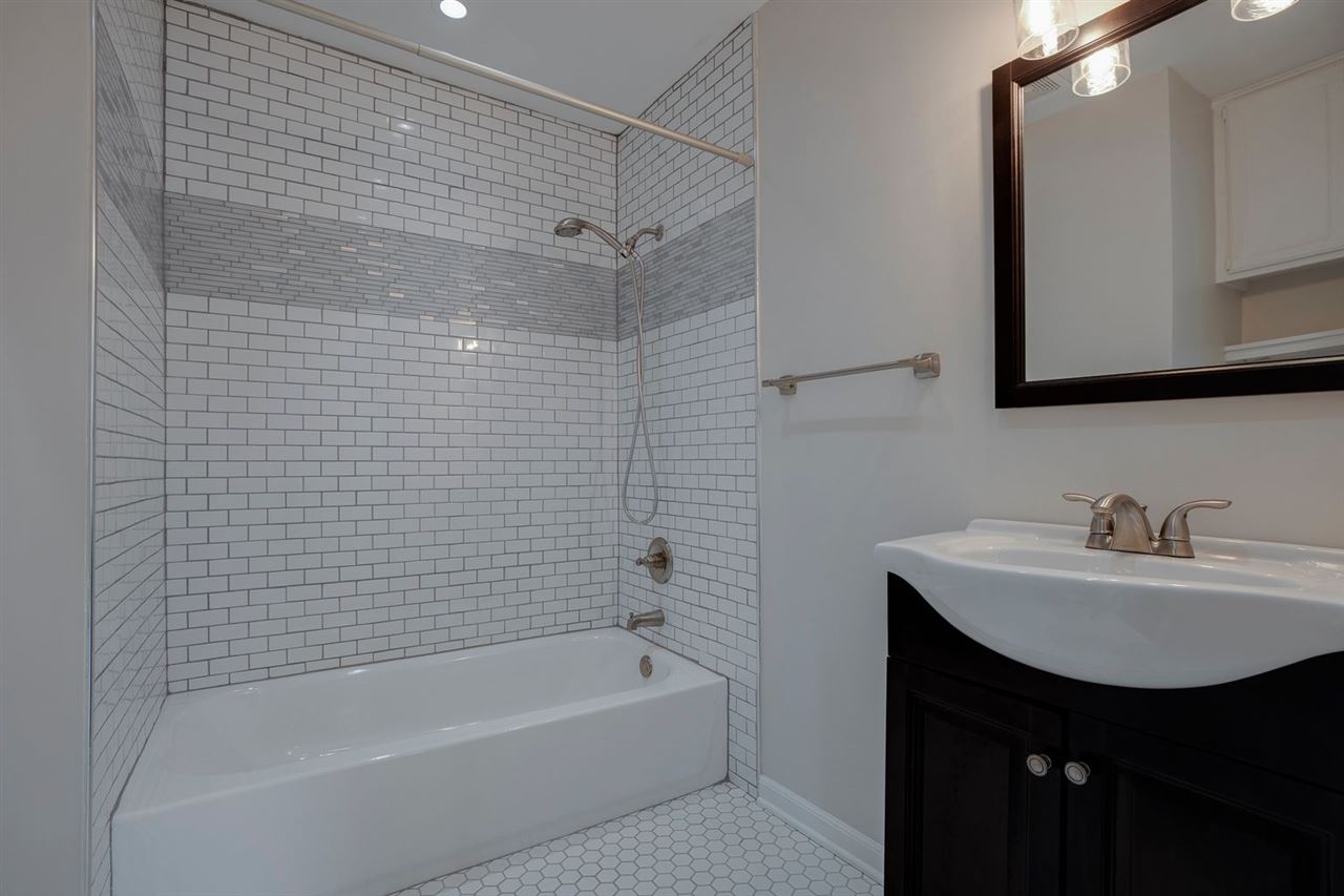 847 South Mendenhall Road Memphis, TN 38117 - Photo 15 of 20