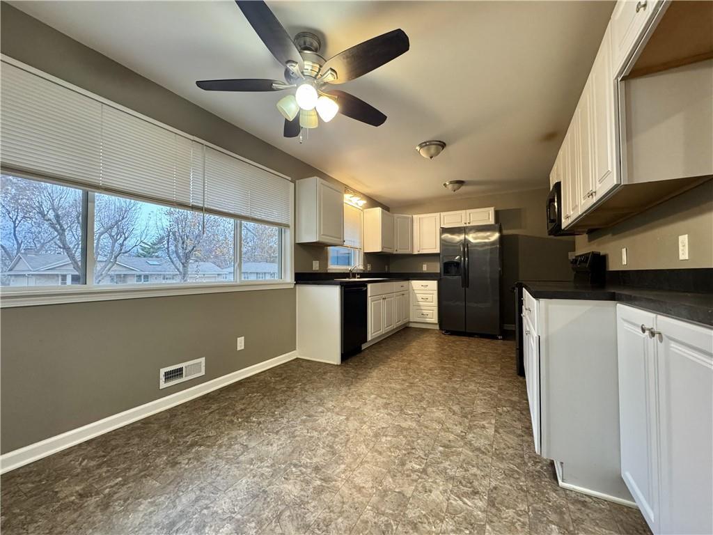 6121 Hunter Street Raytown, MO 64133 - Photo 15 of 31