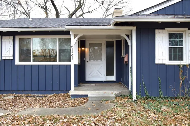 $285,000 | 6121 Hunter Street, Raytown, MO 64133