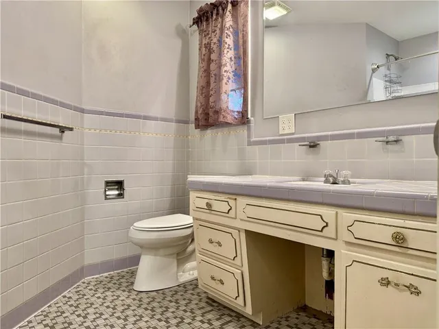 $285,000 | 6121 Hunter Street, Raytown, MO 64133