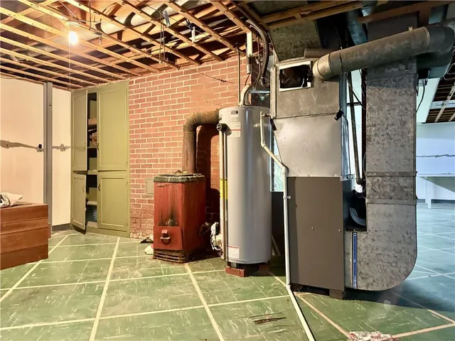 $285,000 | 6121 Hunter Street, Raytown, MO 64133