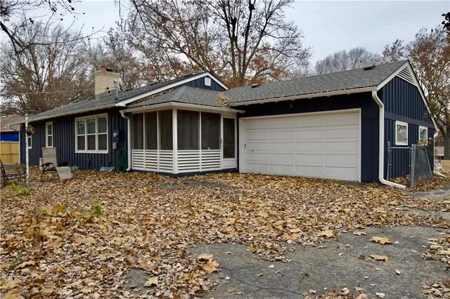 $285,000 | 6121 Hunter Street, Raytown, MO 64133