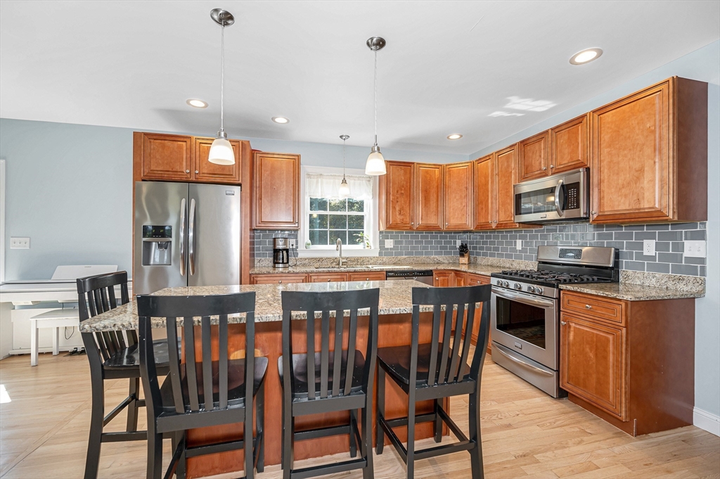 3 Rileys Way Pepperell, MA 01463 - Photo 6 of 38 Gallery Image 6