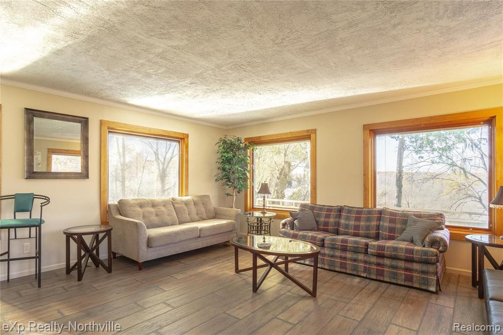 9051 North Latson Road Howell, MI 48855 - Photo 33 of 61