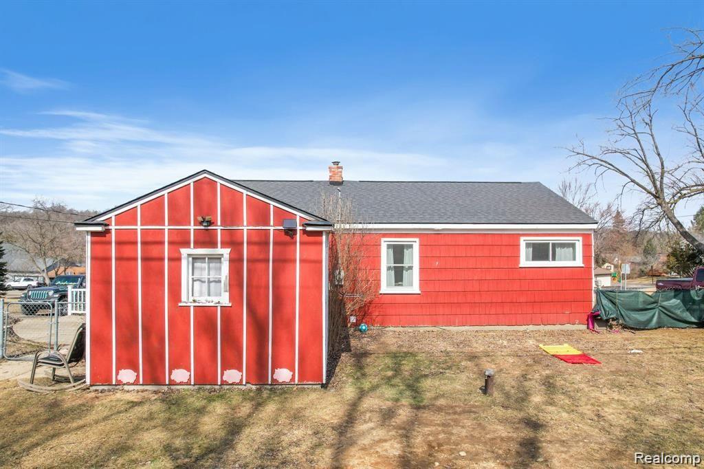 4865 Clarkston Road Clarkston, MI 48348 - Photo 15 of 18