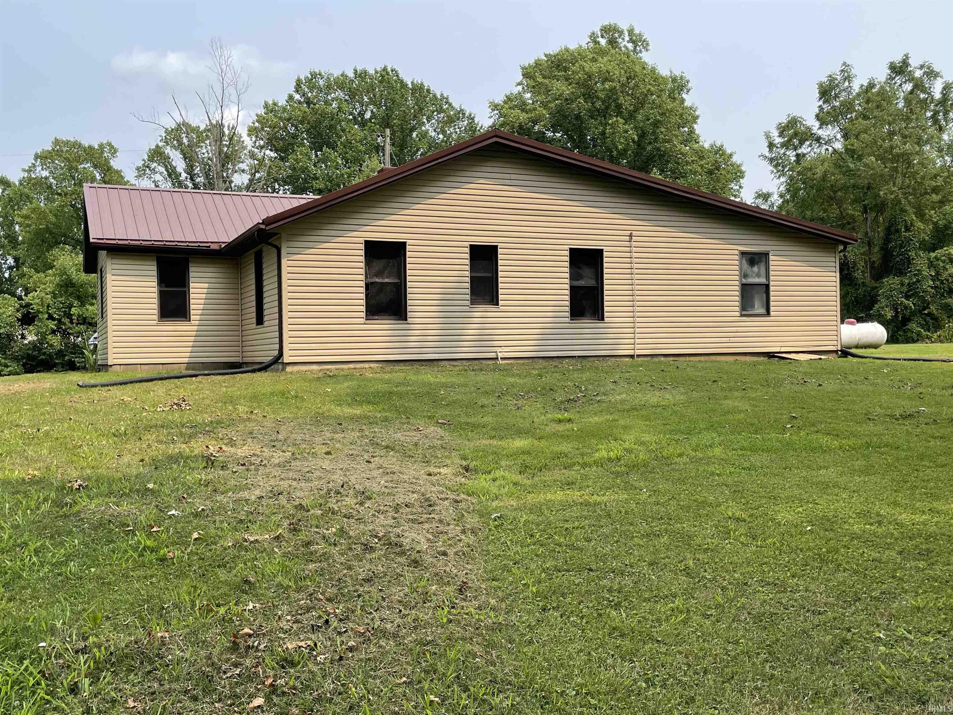874 Coon Path Road Spencer, IN 47460 - Photo 3 of 28