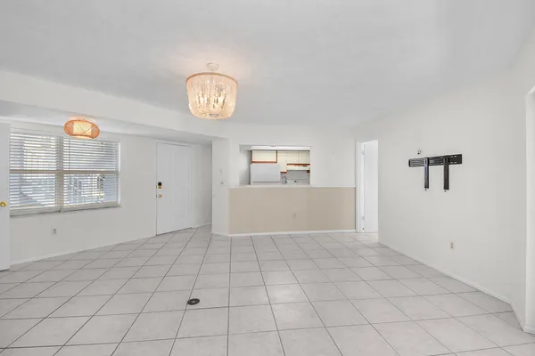 $1,900 | 3254 Southeast Aster Lane, Stuart, FL 34994