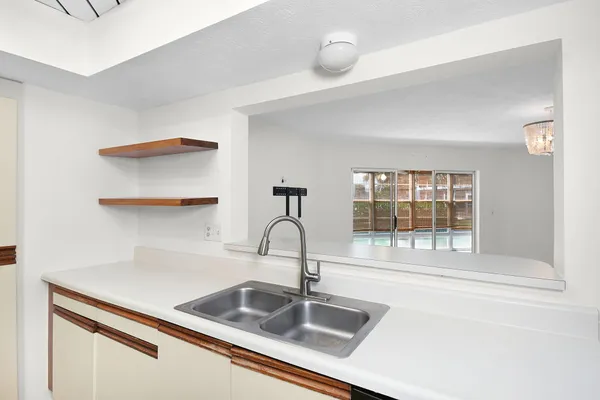 $1,900 | 3254 Southeast Aster Lane, Stuart, FL 34994