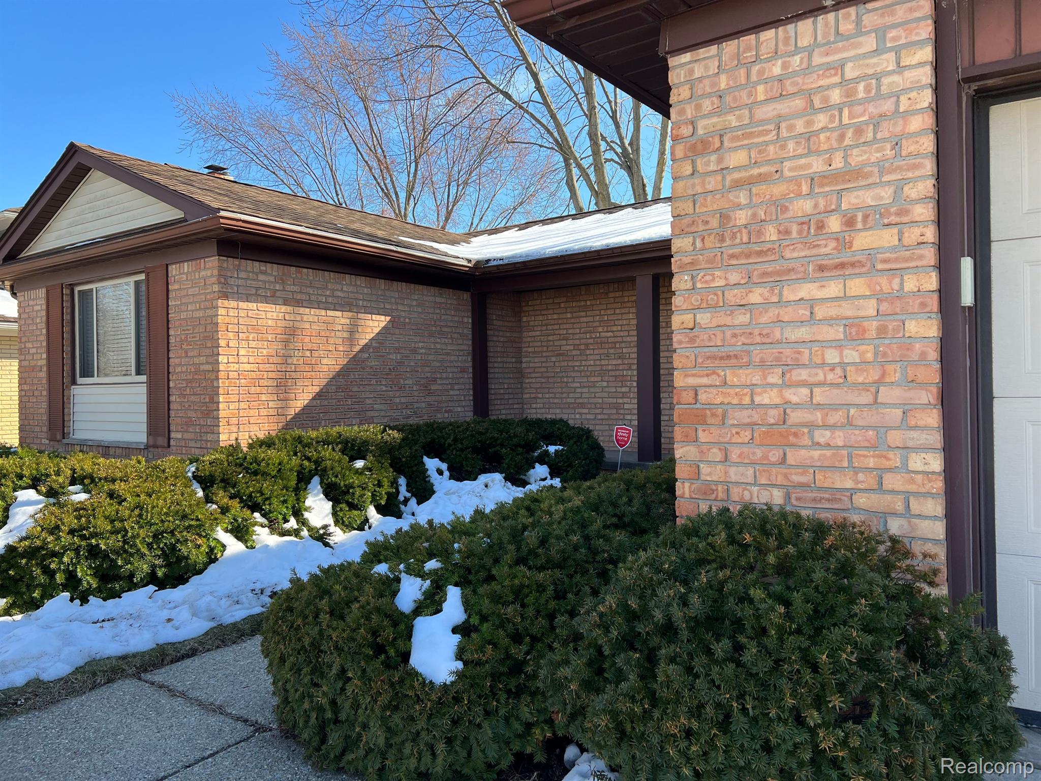 44057 Hanford Road Canton, MI 48187 - Photo 4 of 32 Gallery Image 4