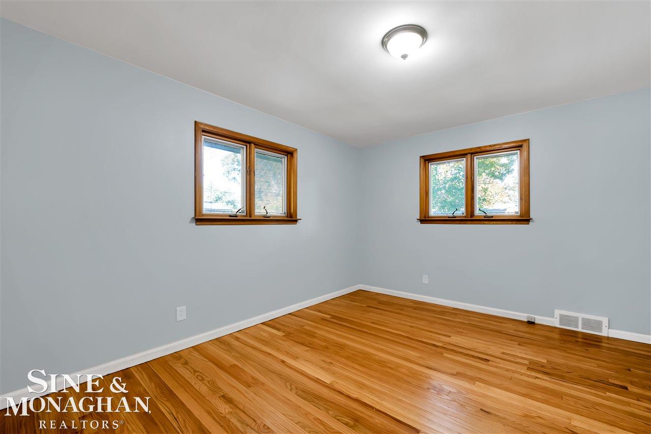 8701 Clinton River Road Sterling Heights, MI 48314 - Photo 14 of 32 50066110-13.JPG