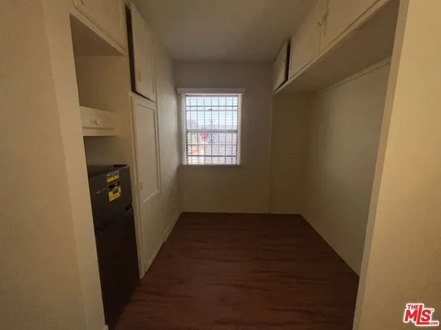 $1,695 | 1306 1/2 South Mansfield Avenue, Los Angeles, CA 90016