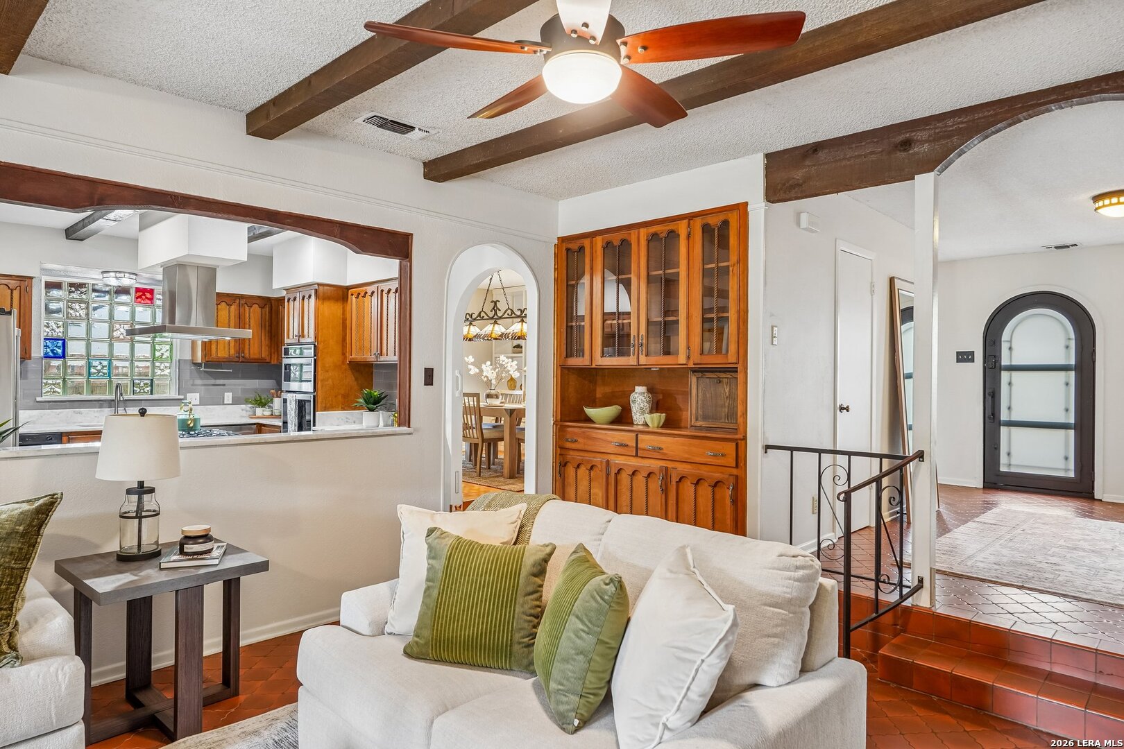 20632 Timber Rose Drive Garden Ridge, TX 78266 - Photo 13 of 46 a living room with furniture and a window