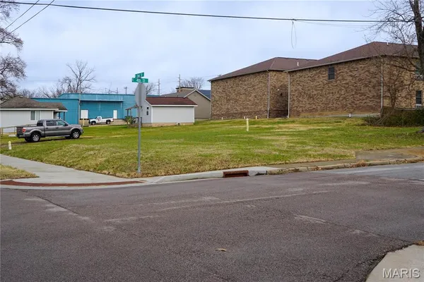 $27,900 | 400 North Oak Street, Rolla, MO 65401