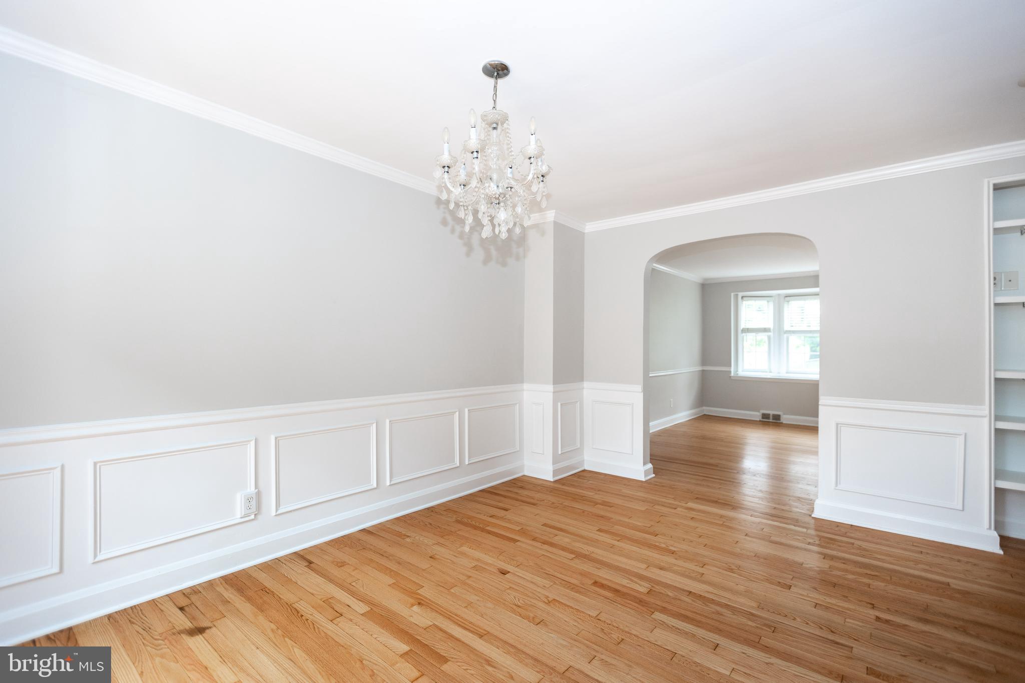173 Dumbarton Road Baltimore, MD 21212 - Photo 11 of 41 Dining room also has wainscoting trim