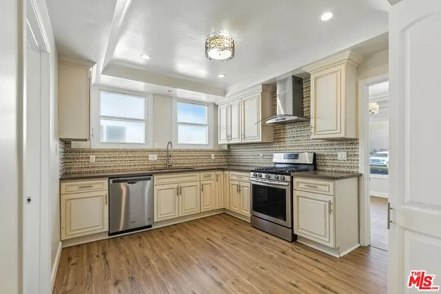 $3,750 | 237 West Kelso Street, Inglewood, CA 90301