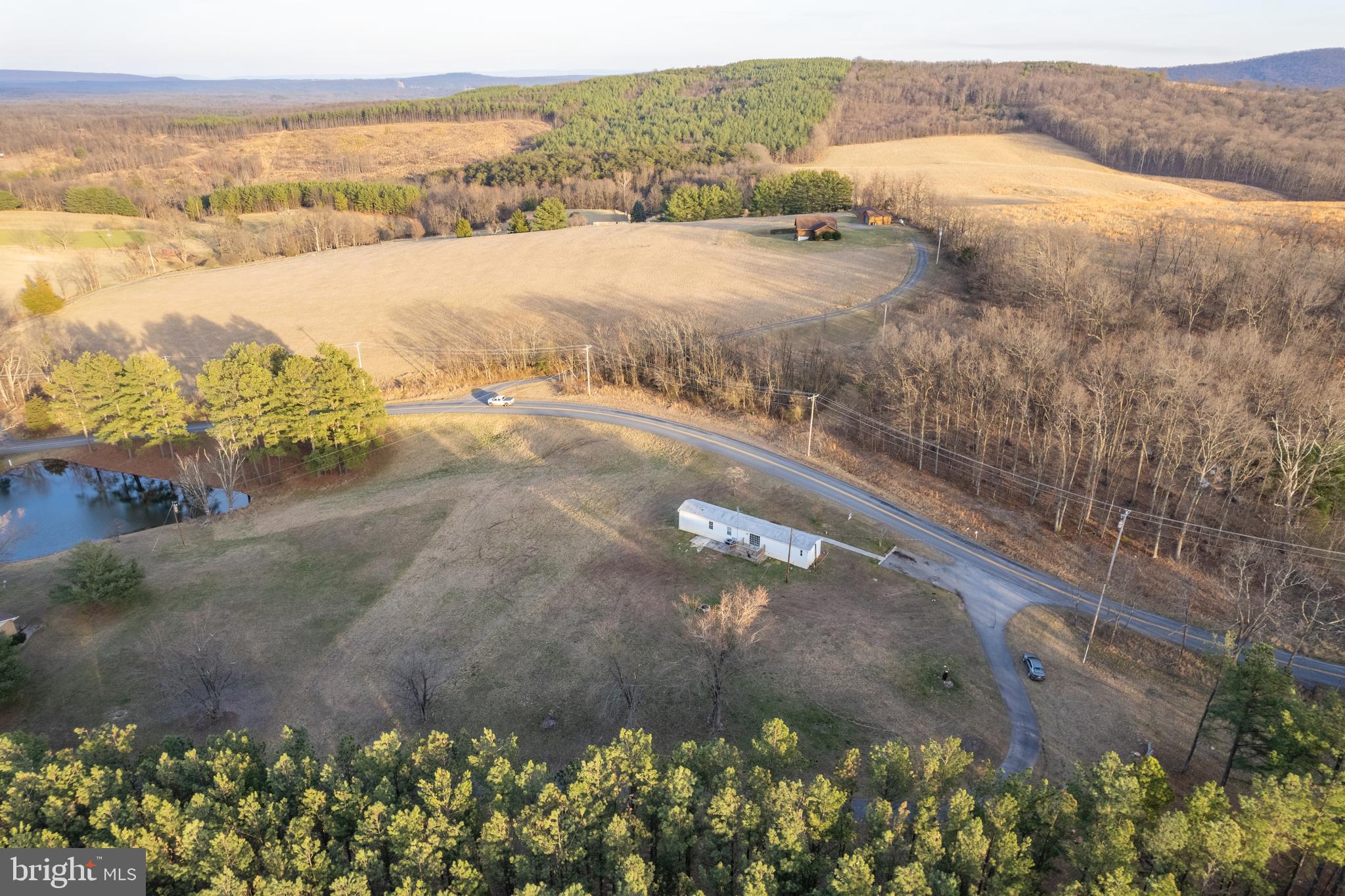699 Whitacre Road Gore, VA 22637 - Photo 9 of 44 Gallery Image 9