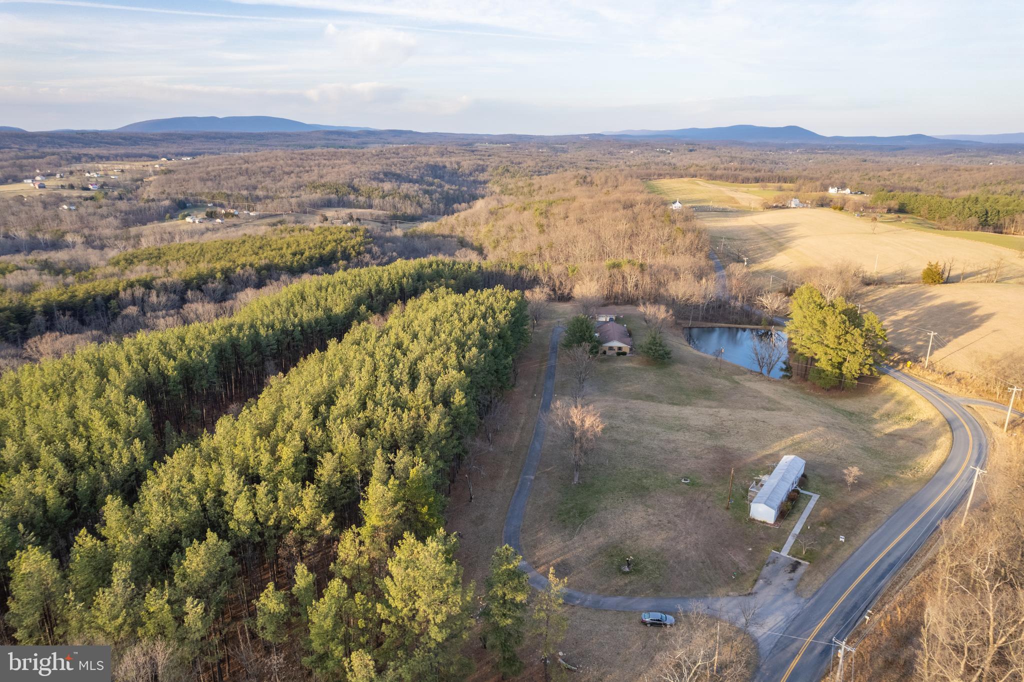 699 Whitacre Road Gore, VA 22637 - Photo 10 of 44 Gallery Image 10