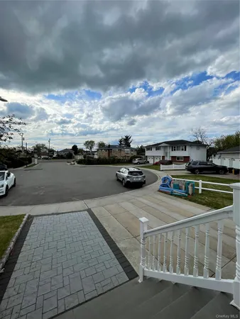 $5,000 | 5 Jeffrey Court, Syosset, NY 11791