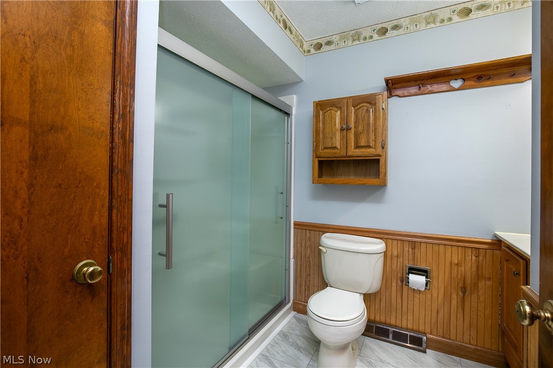 4319 Ridge Road Cortland, OH 44410 - Photo 18 of 39 Gallery Image 18