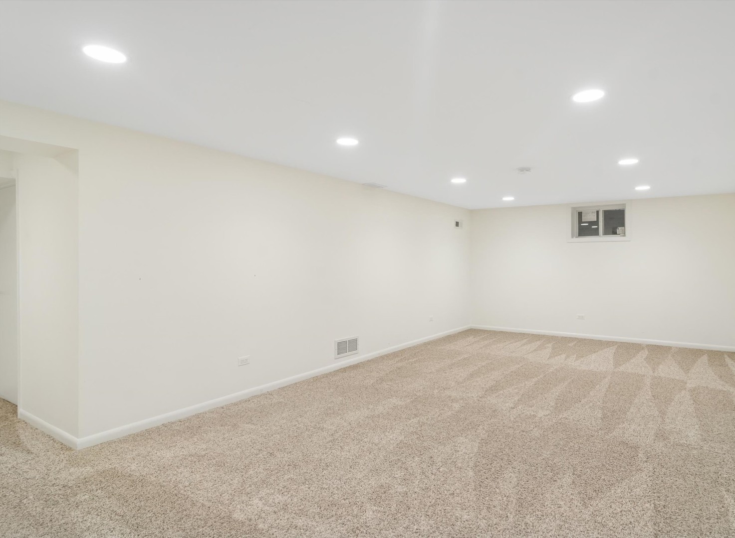 156 Blueberry Road Libertyville, IL 60048 - Photo 23 of 37