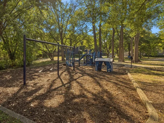 $675,000 | 156 Blueberry Road, Libertyville, IL 60048