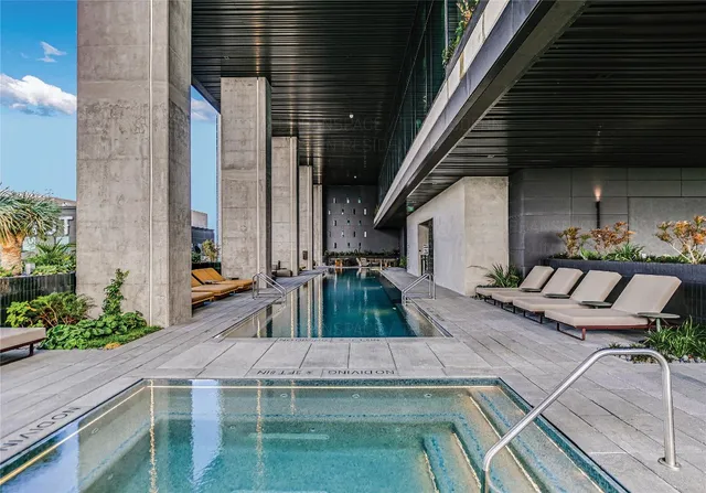 $740,000 | 610 Davis Street, Unit 1811, Austin, TX 78701