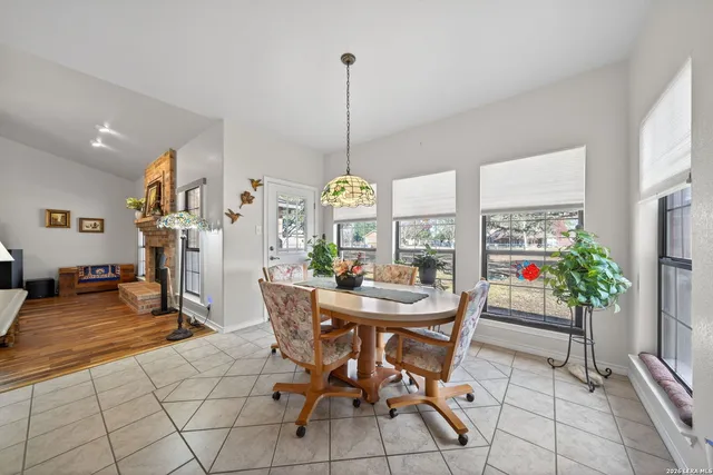 $475,000 | 125 County Road 4720, Castroville, TX 78009