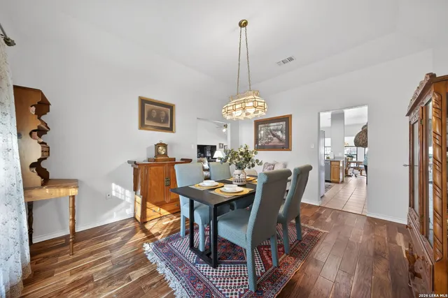 $475,000 | 125 County Road 4720, Castroville, TX 78009