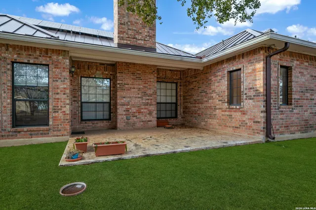 $475,000 | 125 County Road 4720, Castroville, TX 78009