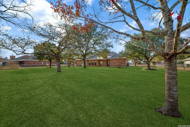 $475,000 | 125 County Road 4720, Castroville, TX 78009