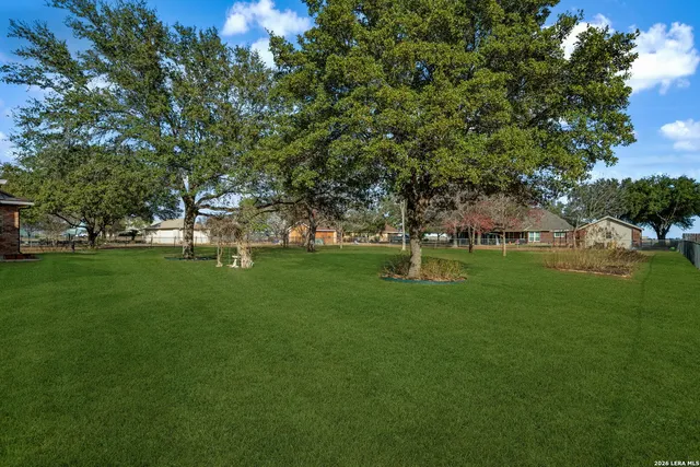 $475,000 | 125 County Road 4720, Castroville, TX 78009