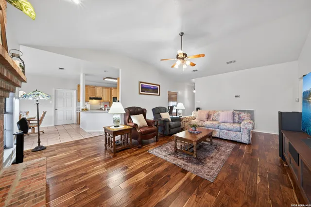 $475,000 | 125 County Road 4720, Castroville, TX 78009