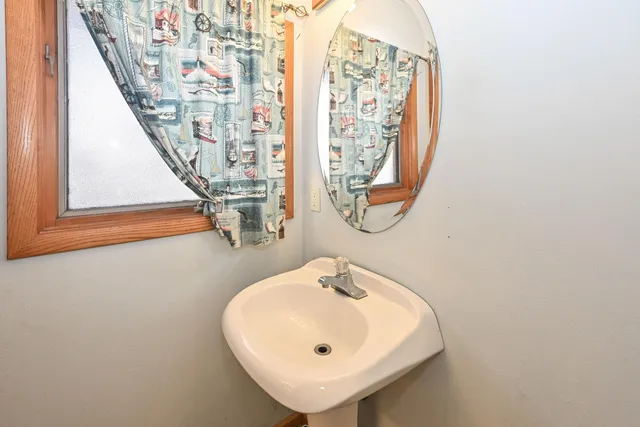 $370,000 | 10211 South Nicholson Road, Oak Creek, WI 53154