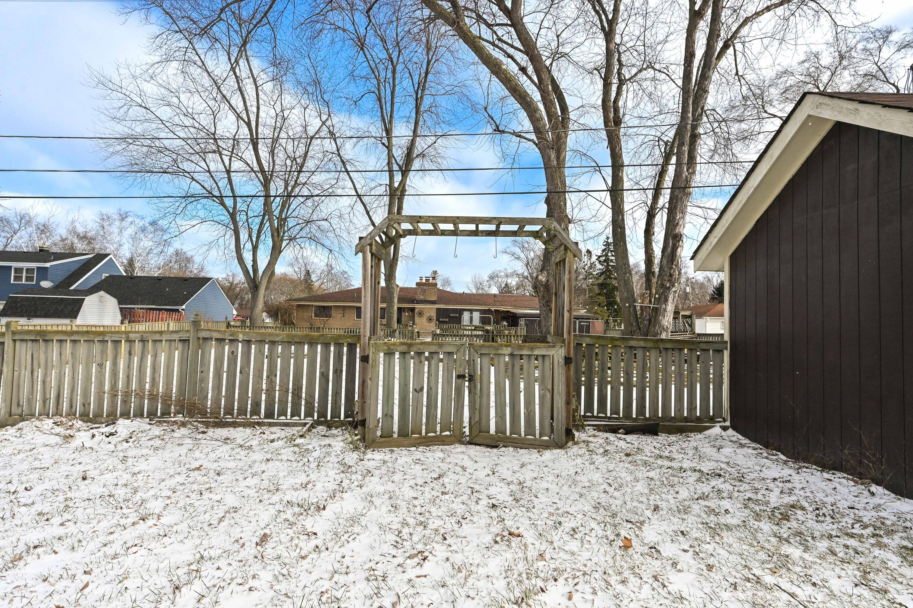 10211 South Nicholson Road Oak Creek, WI 53154 - Photo 32 of 39 Fenced Yard