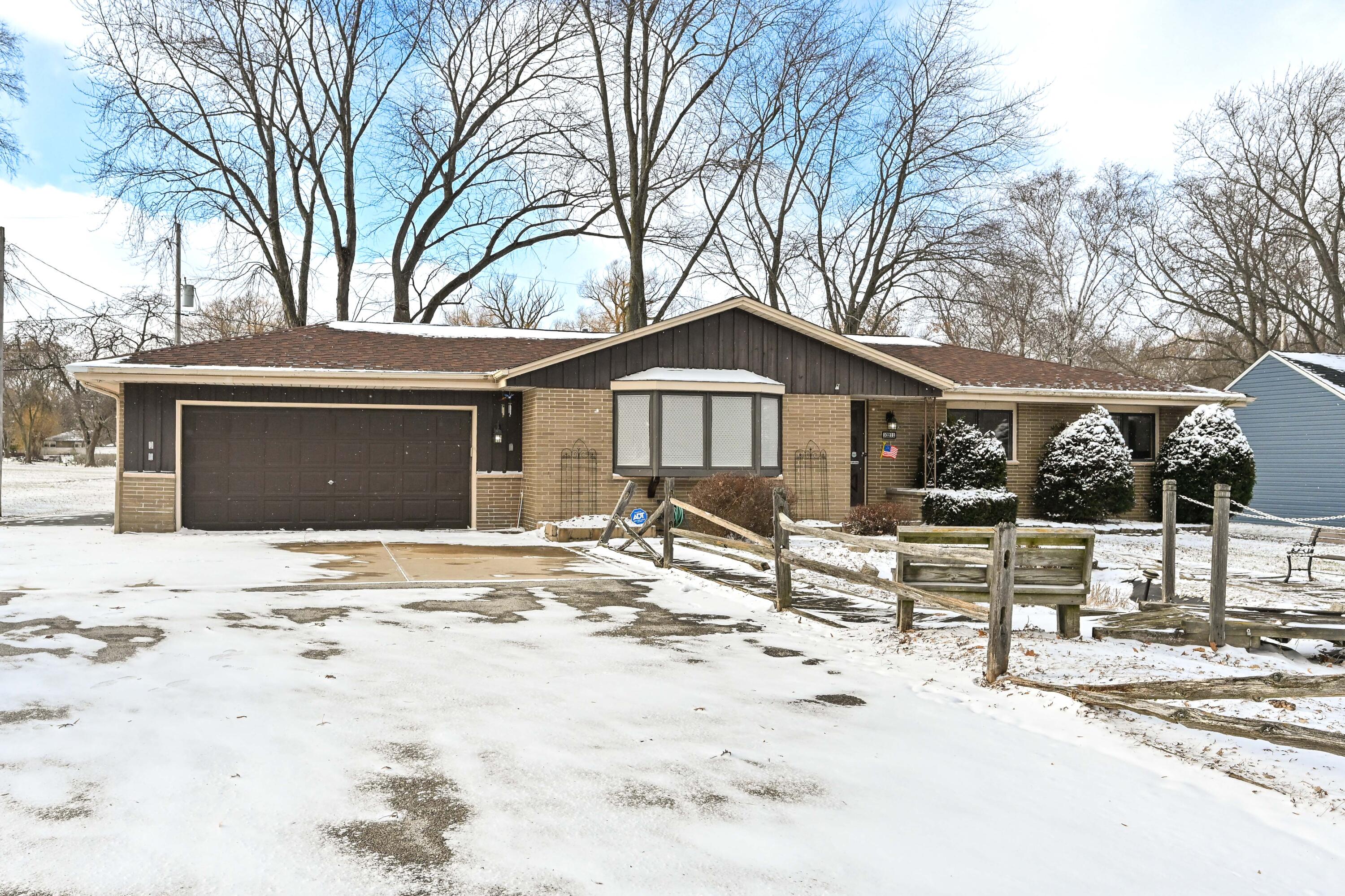 10211 South Nicholson Road Oak Creek, WI 53154 - Photo 38 of 39 Front Exterior