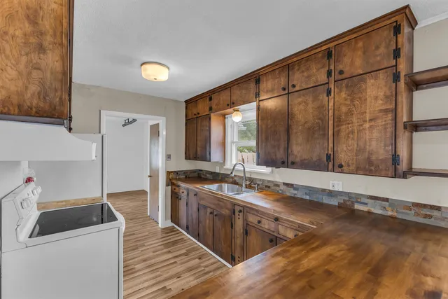 $185,000 | 922 New Hampshire Street, Rock Springs, WY 82901