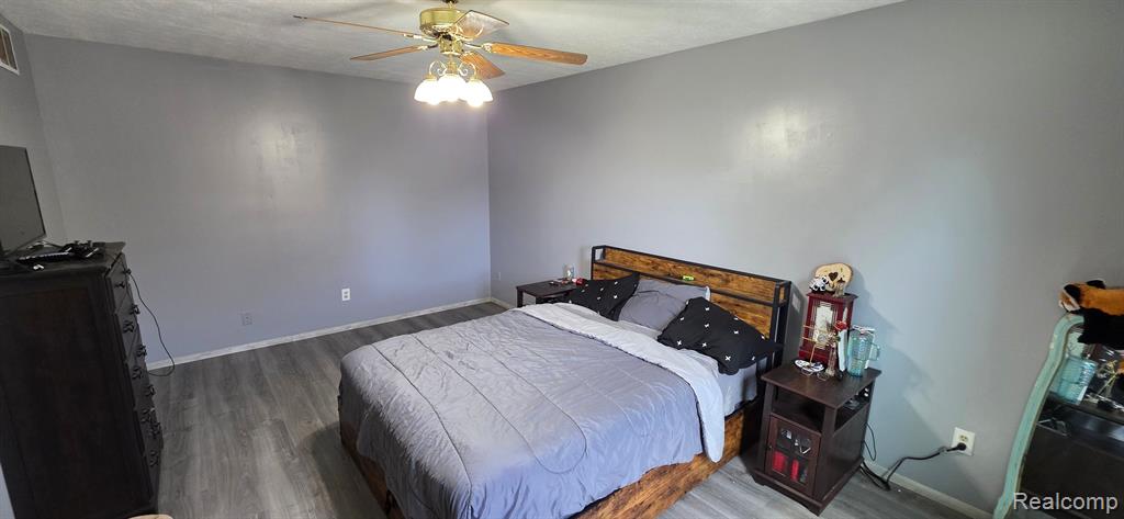 5404 Wexford Road Lansing, MI 48911 - Photo 24 of 40 Gallery Image 24