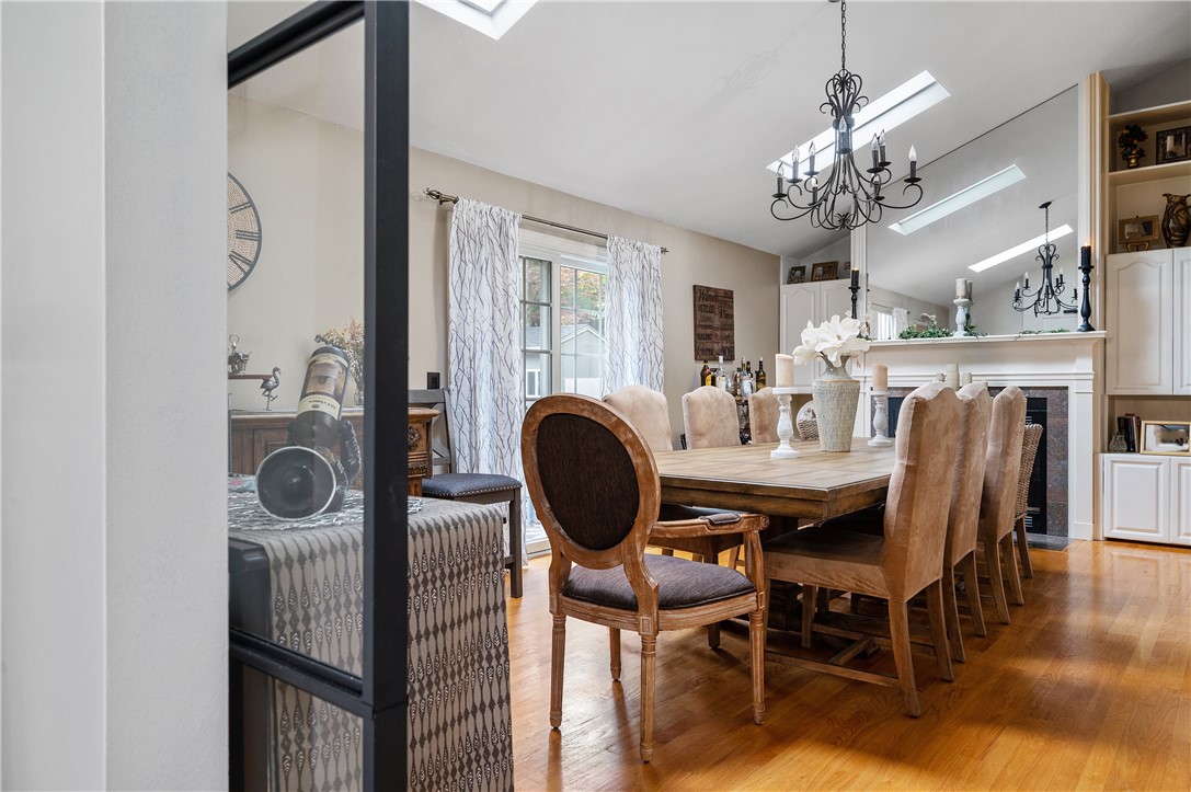 2 Carlo Court Cranston, RI 02921 - Photo 13 of 34