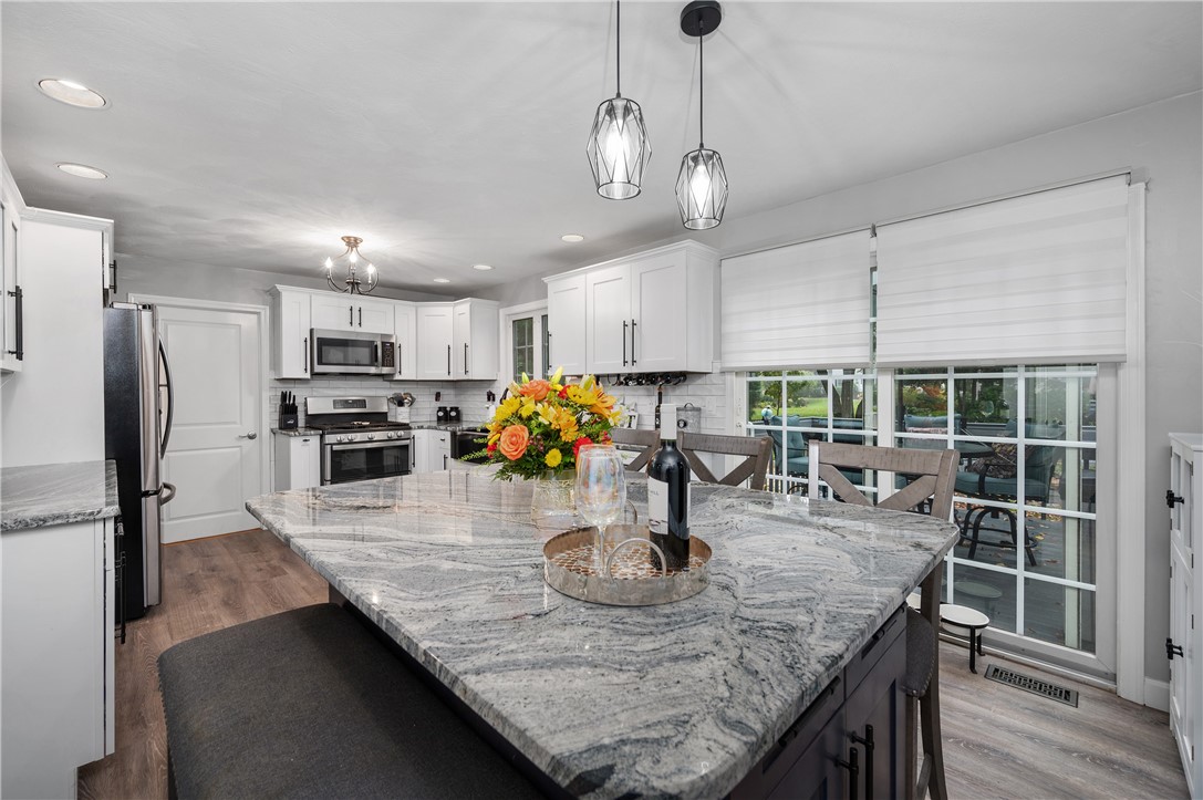 2 Carlo Court Cranston, RI 02921 - Photo 8 of 34