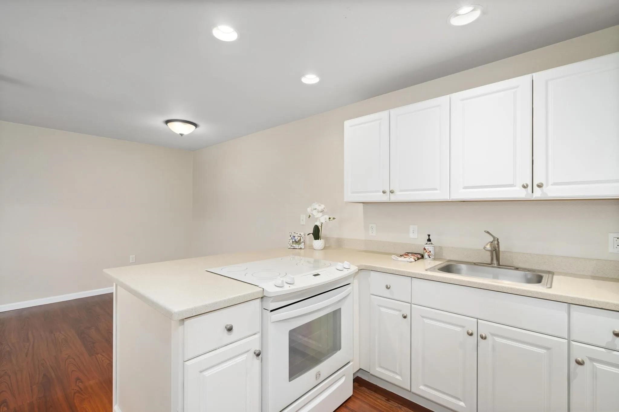 160 Keonekai Road, Unit 14202 Kihei, HI 96753 - Photo 8 of 21