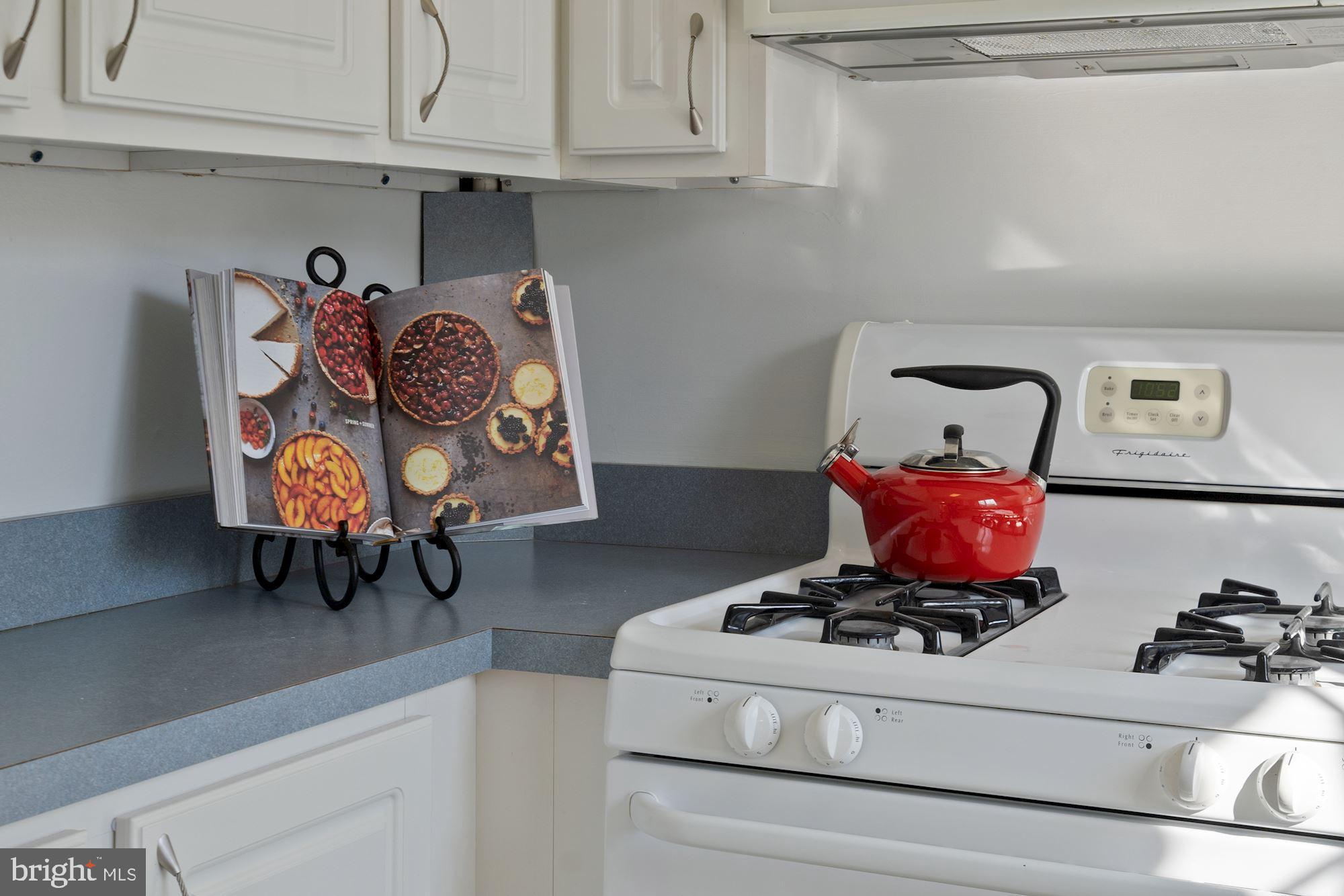 1700 Preston Road Alexandria, VA 22302 - Photo 20 of 33 Kitchen