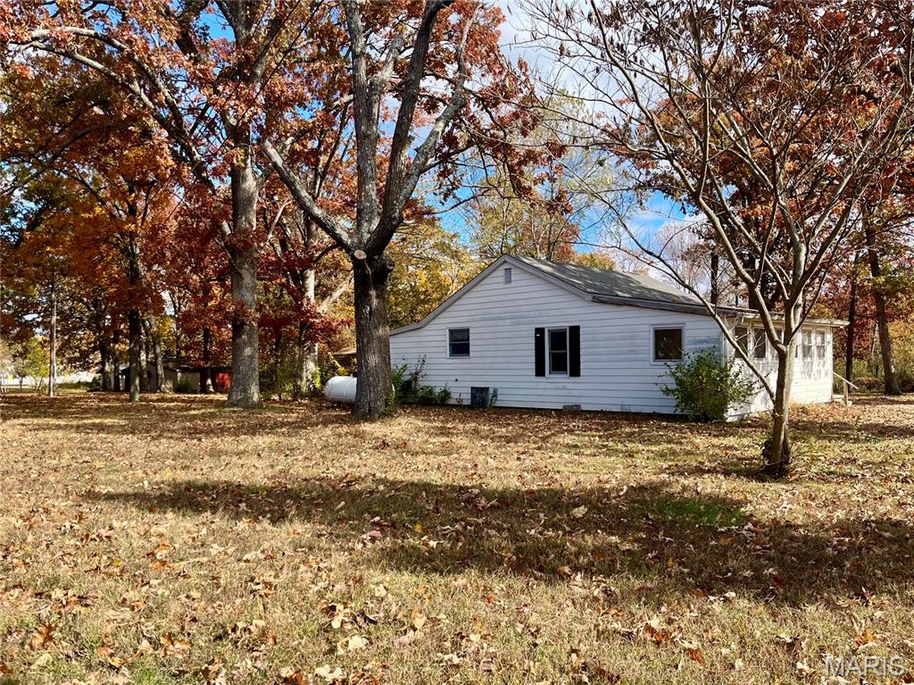 995 Lake Road Sullivan, MO 63080 - Photo 4 of 16