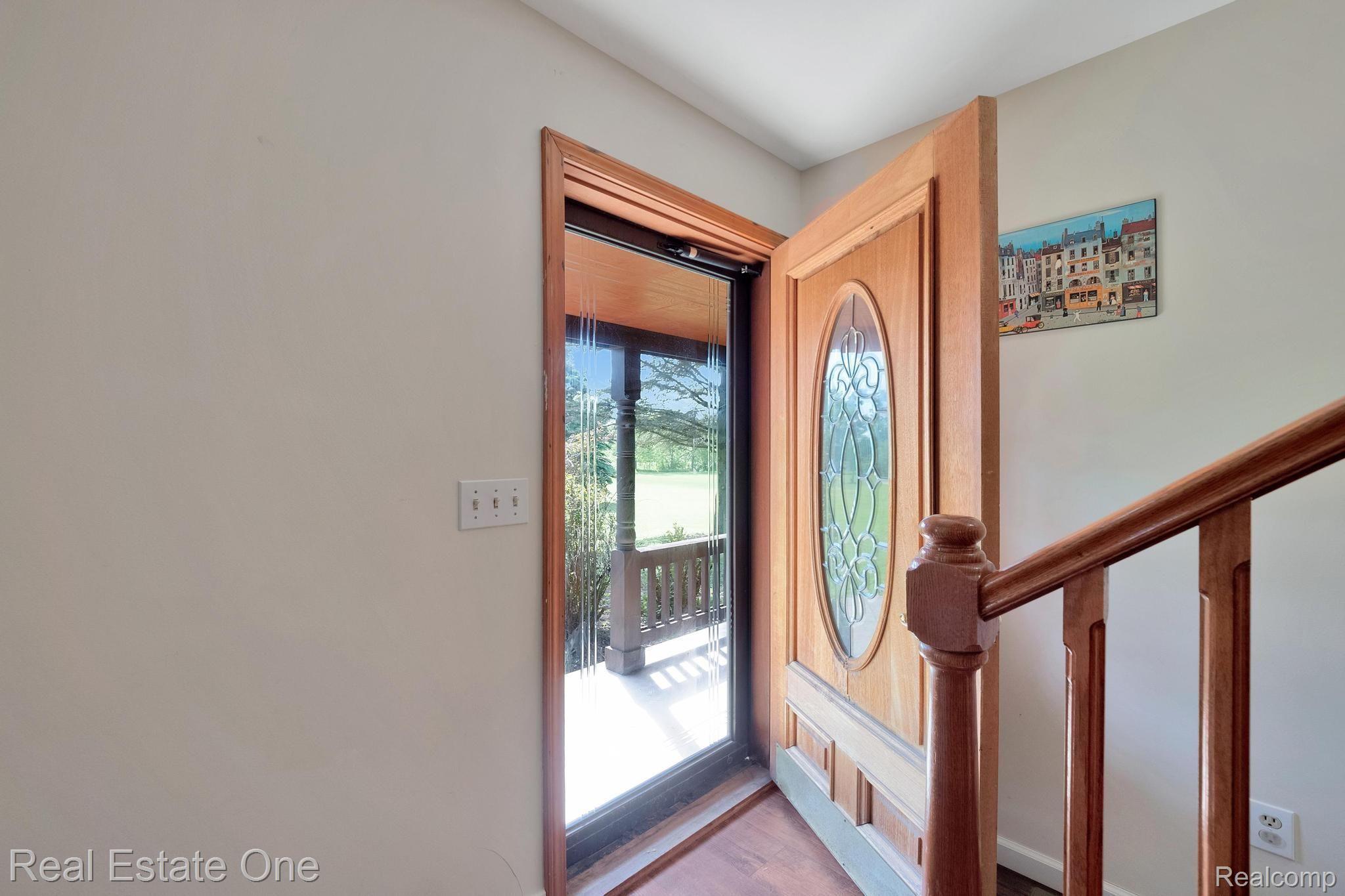 2700 Hadley Road Lapeer, MI 48446 - Photo 14 of 64 Come on in !