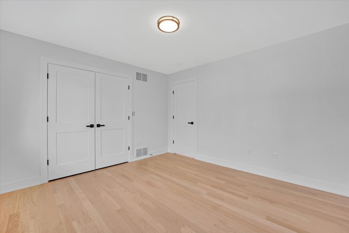 101 Devonshire Road, Unit 1 Tower Lakes, IL 60010 - Photo 22 of 38 a view of empty room