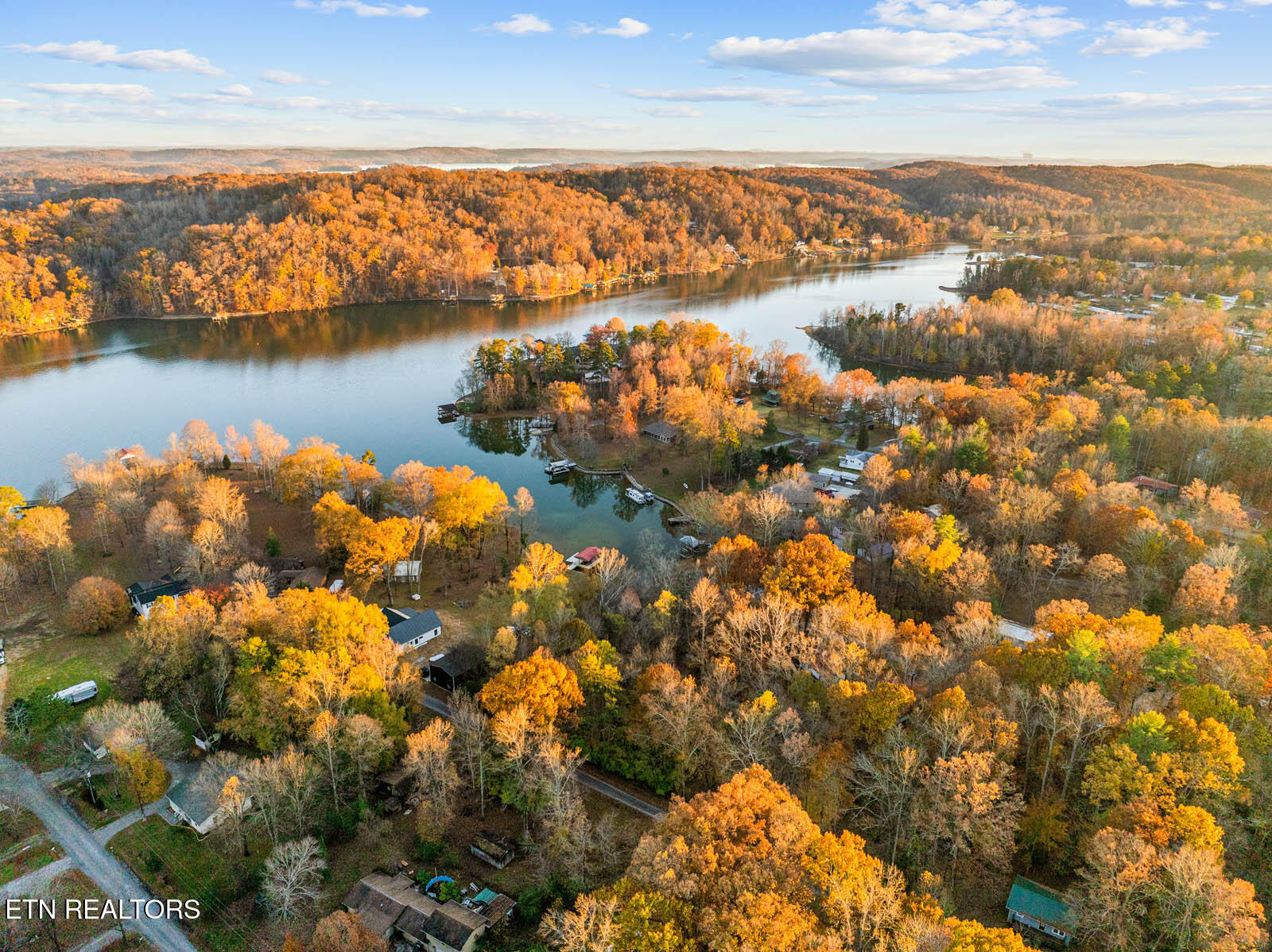 Lakeville Dr Spring Spring City, TN 37381 - Photo 15 of 32 11