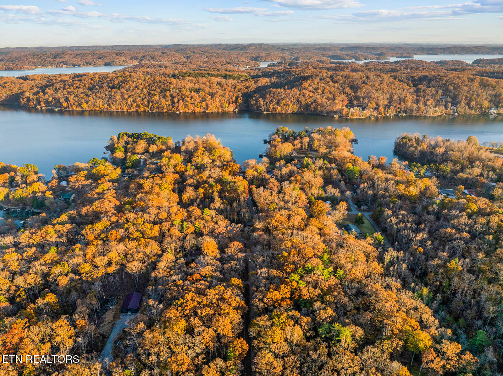 Lakeville Dr Spring Spring City, TN 37381 - Photo 2 of 32 2